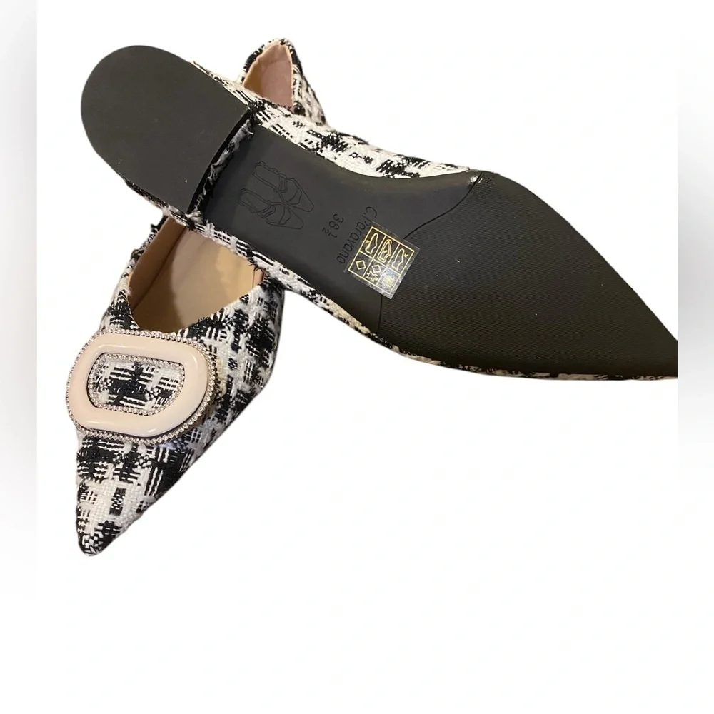 C. Paravano~Women’s Pointed Toe Leather Designer Ballet Flats, Black/White - Picture 5 of 15